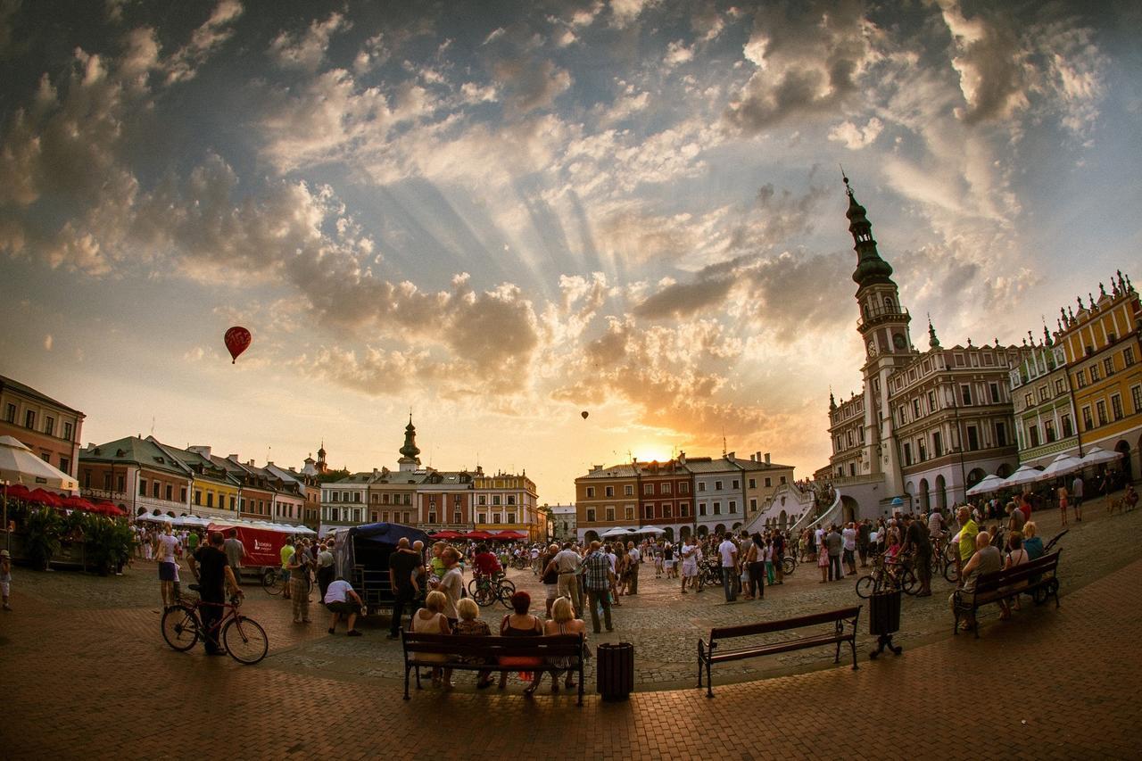 Pokoje Goscinne Osir Zamość Esterno foto